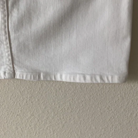 Madewell Women’s  Stretch ButtonFront White Denim Straight Mini Skirt Edition 24 - Picture 14 of 15